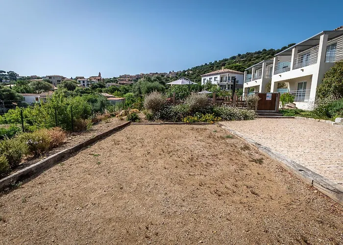 U Manellu Aparthotel